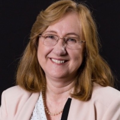 Photo of Dr Karen Farmer